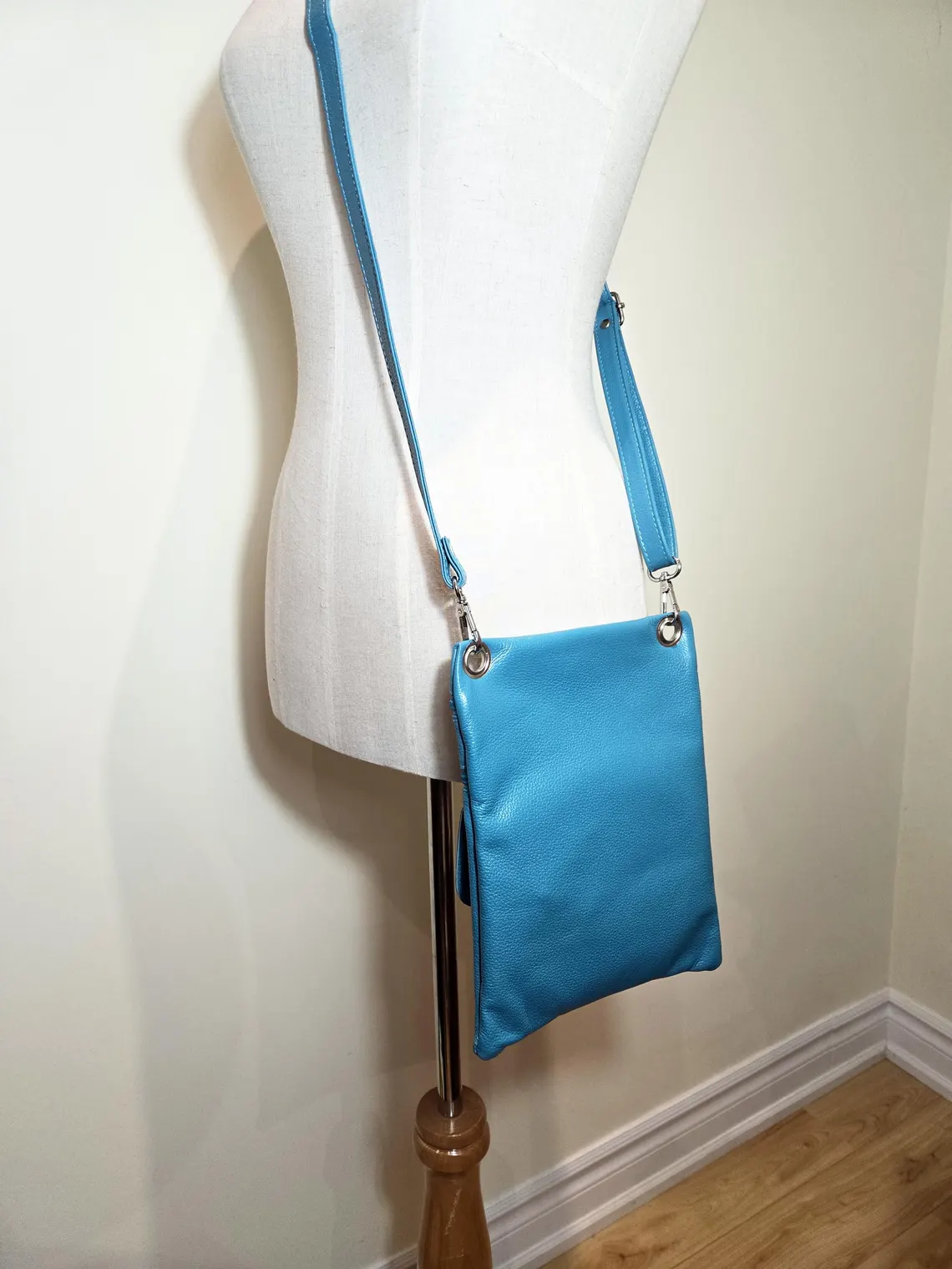 Turquoise Aqua Blue Leather Handbag